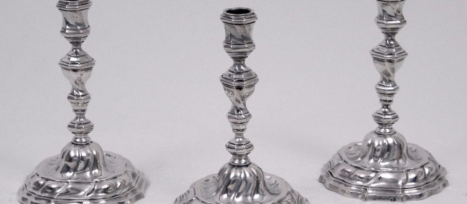 set antique silver candlesticks, 18th c.